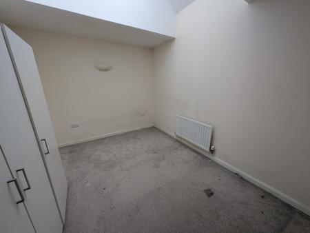2 bedroom Maisonette to let in Cavalry Road, Colchester, CO2