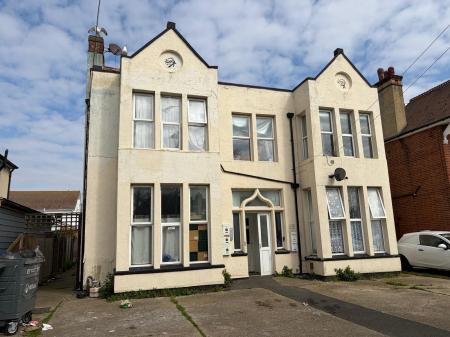 Carnarvon Road, Clacton-On-Sea, CO15