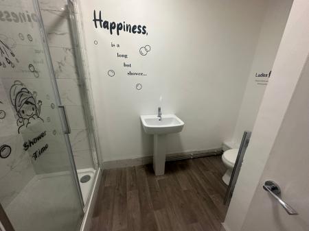 4 bedroom Flat to let in East Terrace, Walton-on-the-Naze, CO14