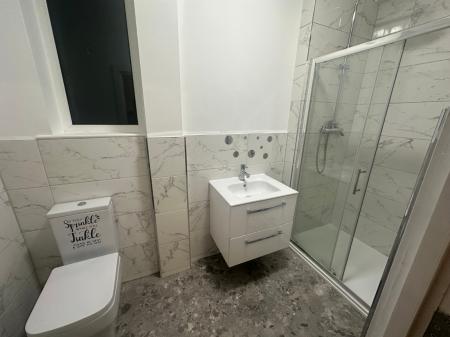 4 bedroom Flat to let in East Terrace, Walton-on-the-Naze, CO14