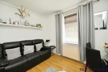 3 bedroom End of terrace house for sale in (SALES) Birkbeck Road, Romford, RM7