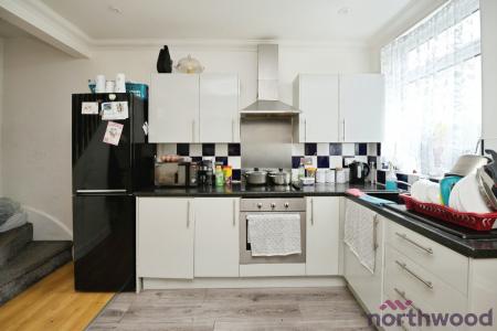 3 bedroom End of terrace house for sale in (SALES) Birkbeck Road, Romford, RM7