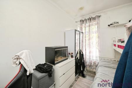 3 bedroom End of terrace house for sale in (SALES) Birkbeck Road, Romford, RM7