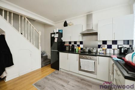 3 bedroom End of terrace house for sale in (SALES) Birkbeck Road, Romford, RM7