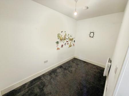 2 bedroom Flat to let in East Terrace, Walton-on-the-Naze, CO14