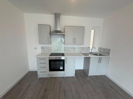 2 bedroom Flat to let in Station Road, Clacton-On-Sea, CO15