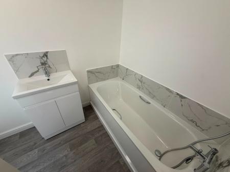 1 bedroom Flat to let in Station Road, Clacton-On-Sea, CO15