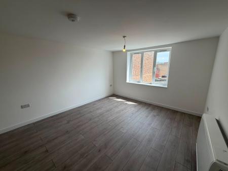 2 bedroom Flat to let in Station Road, Clacton-On-Sea, CO15