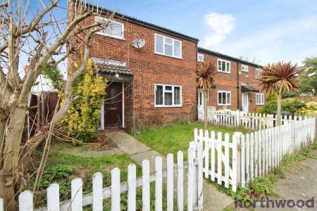 3 bedroom End of terrace house to let in Tyler Avenue, Clacton-On-Sea, CO16