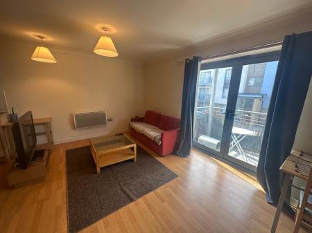 1 bedroom Flat to let in Quayside Drive, Colchester, CO2