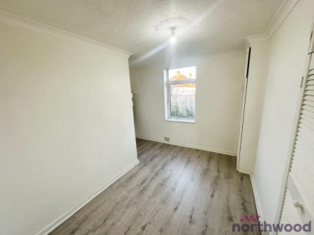 1 bedroom Flat to let in Thoroughgood Road, Clacton-On-Sea, CO15