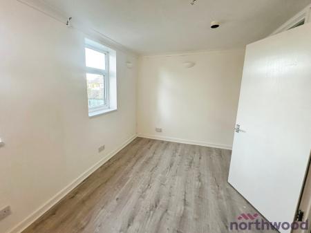 1 bedroom Flat to let in Thoroughgood Road, Clacton-On-Sea, CO15