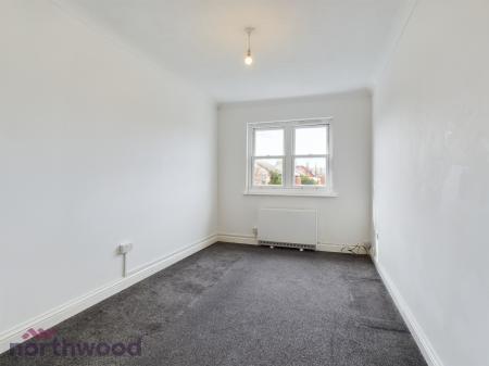 3 bedroom Flat to let in Skelmersdale Road, Clacton-On-Sea, CO15