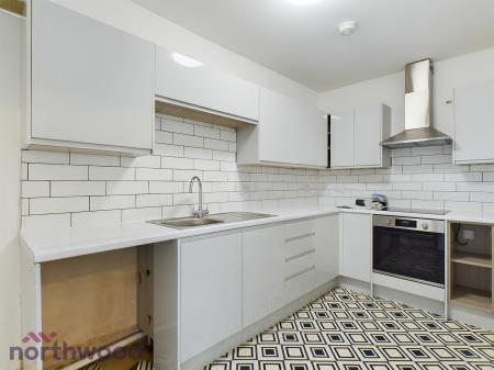 3 bedroom Flat to let in Skelmersdale Road, Clacton-On-Sea, CO15