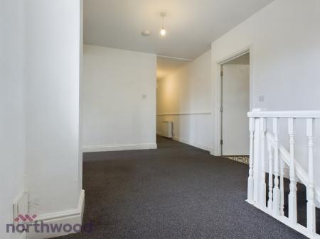 3 bedroom Flat to let in Skelmersdale Road, Clacton-On-Sea, CO15