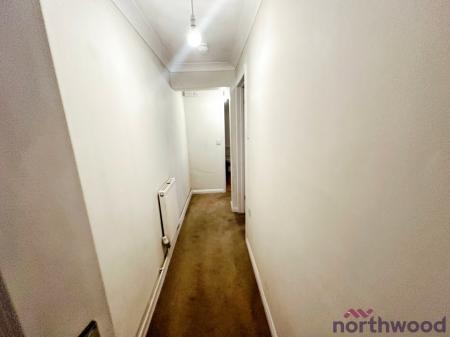 2 bedroom Flat to let in West Avenue, Clacton-On-Sea, CO15