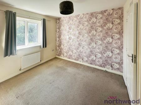 3 bedroom Semi-detached house to let in Heron Way, Harwich, CO12