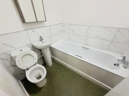 1 bedroom Flat to let in Dandelion Place, Southminster, CM0