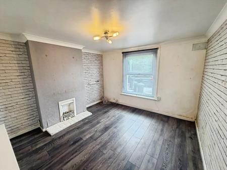2 bedroom End of terrace house to let in Coppins Road, Clacton-On-Sea, CO15