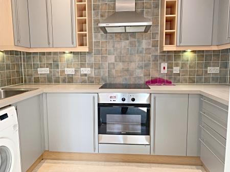 2 bedroom Apartment for sale in Brookers Road, Billingshurst, RH14