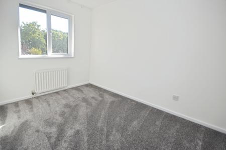 3 bedroom Terraced House for sale in Maizecroft, Horley, RH6