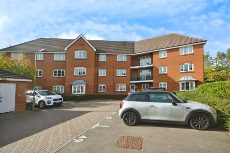 2 bedroom Apartment for sale in Tylehurst Drive, Redhill, RH1
