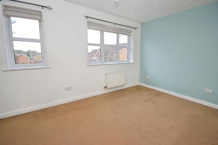 2 bedroom End of terrace house for sale in Carter Road, Maidenbower, Crawley, RH10