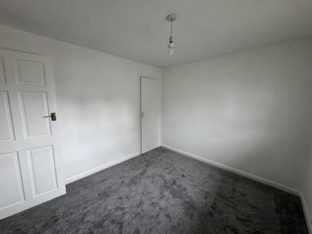 2 bedroom Maisonette to let in Upfield, Horley, RH6
