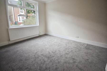 3 bedroom Terraced House for sale in Albany Road, West Green, Crawley, RH11