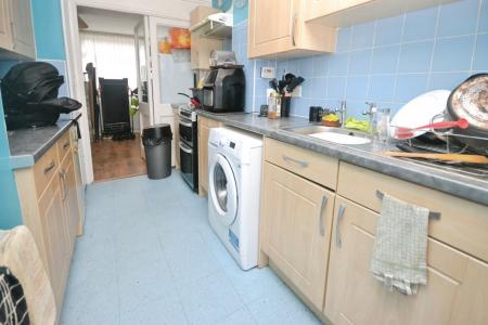 3 bedroom Terraced House for sale in Borage Close, Broadfield, Crawley, RH11