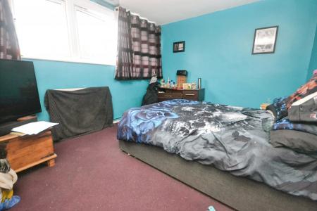 3 bedroom Terraced House for sale in Borage Close, Broadfield, Crawley, RH11