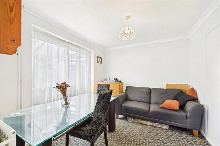 3 bedroom Terraced House to let in Climping Road, Ifield, Crawley, RH11