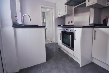 3 bedroom Semi-detached house to let in Mill Road, Three Bridges, Crawley, RH10