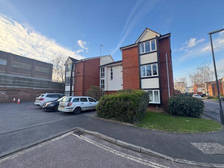 Maunsell Park, Three Bridges, Crawley, RH10