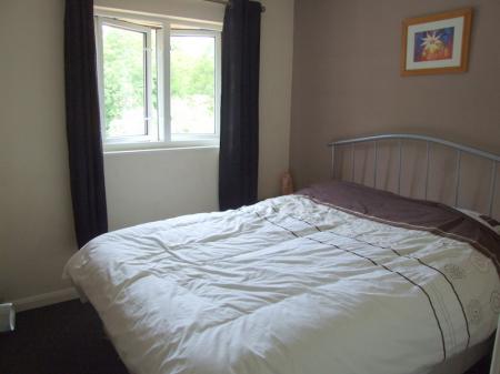 1 bedroom End of terrace house to let in Birkdale Drive, Ifield, Crawley, RH11