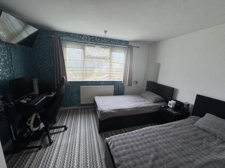 2 bedroom Flat to let in Caburn Heights, Southgate, Crawley, RH11
