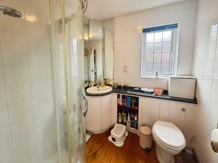 2 bedroom End of terrace house for sale in Norfolk Close, Bewbush, Crawley, RH11