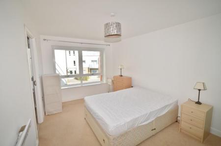 2 bedroom Apartment for sale in Trafalgar Gardens, Pound Hill, Crawley, RH10