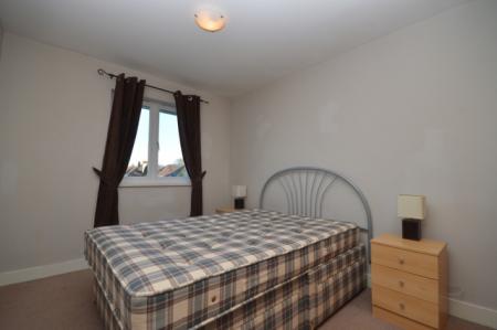 2 bedroom Flat to let in Three Bridges Road, Crawley, RH10