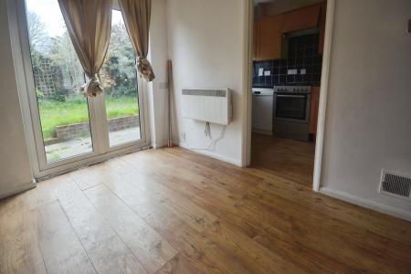 3 bedroom End of terrace house to let in Detling Road, Tollgate Hill, Crawley, RH11