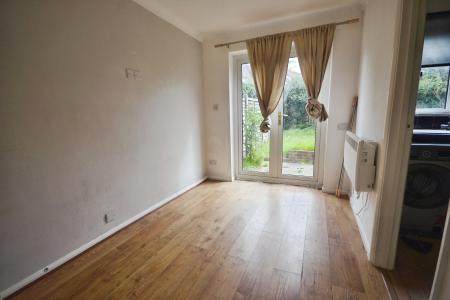 3 bedroom End of terrace house to let in Detling Road, Tollgate Hill, Crawley, RH11