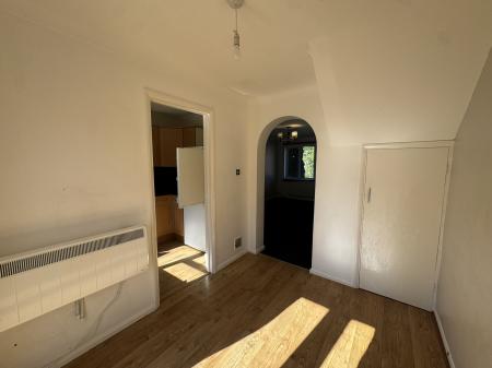 3 bedroom End of terrace house to let in Detling Road, Tollgate Hill, Crawley, RH11