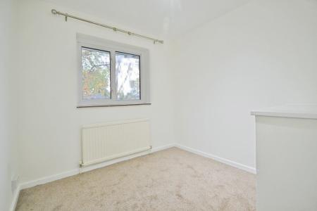 3 bedroom End of terrace house for sale in The Birches, Three Bridges, Crawley, RH10