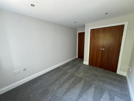 2 bedroom Flat to let in Springfield Shaw, London Road, Balcombe, RH17