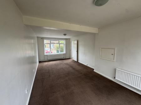 4 bedroom Terraced House to let in Crossways Close, Three Bridges, Crawley, RH10