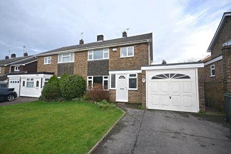Furnace Farm Road, Furnace Green, Crawley, RH10
