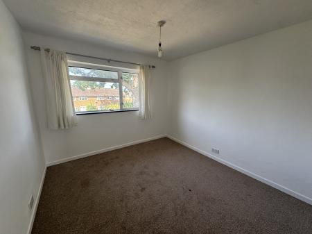 3 bedroom Terraced House to let in Eridge Close, Pound Hill, Crawley, RH10