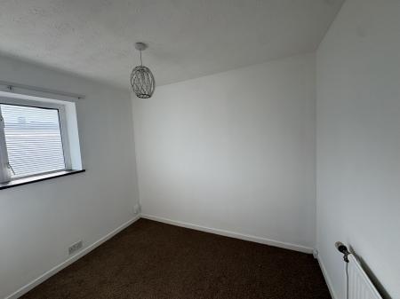3 bedroom Terraced House to let in Eridge Close, Pound Hill, Crawley, RH10