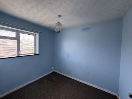 3 bedroom Terraced House to let in Eridge Close, Pound Hill, Crawley, RH10