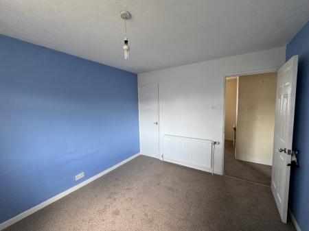 3 bedroom Terraced House to let in Eridge Close, Pound Hill, Crawley, RH10